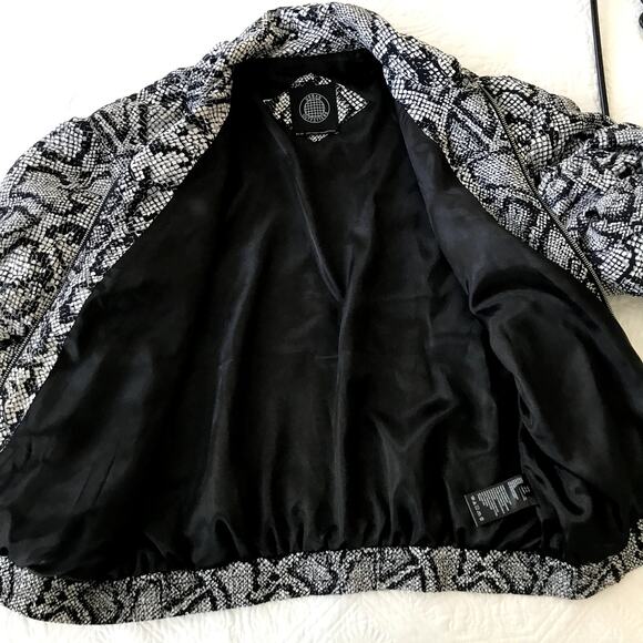 Urban Outfitters Nathan Snakeskin Animal Print Bomber Jacket XS - Picture 9 of 11